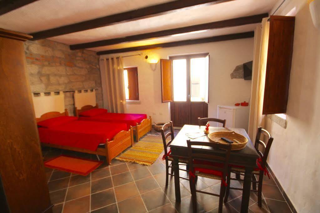 Amsicora 8 Hotel Olbia Kültér fotó